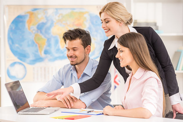 Meningkatkan Eksistensi Bisnis Anda Melalui Sosmed Campaign Travel Agent di Rajakomen.com