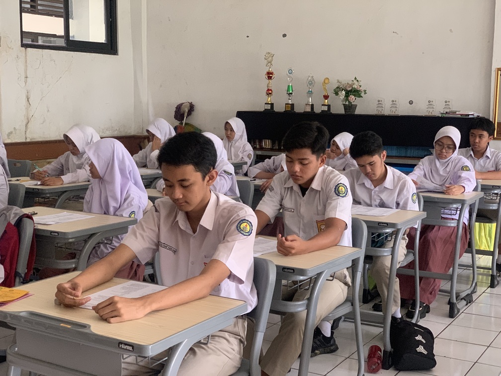 Membangun Budaya Berpikir Kritis di Lingkungan Sekolah