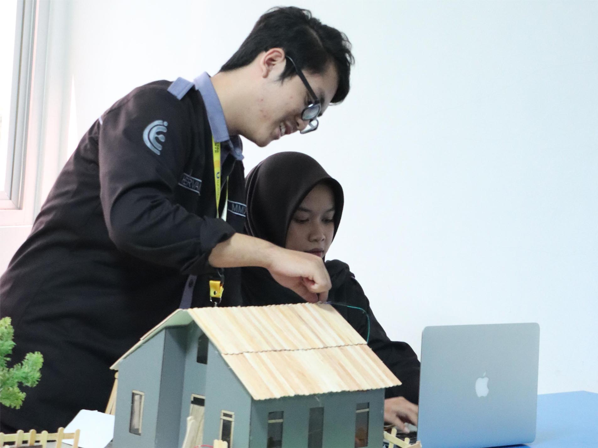 Biaya Kuliah Teknik Industri S1 Kelas Reguler dan Non Reguler Hanya 5,5 Juta Per Semester