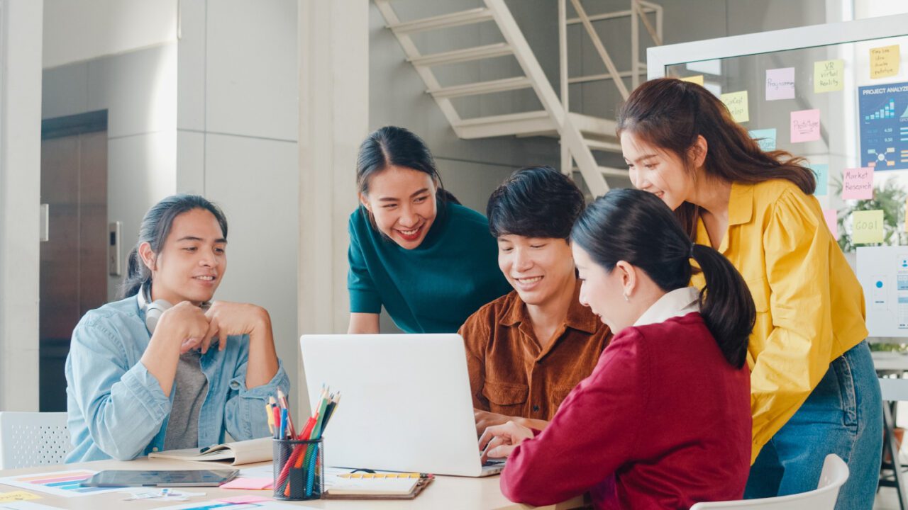 Passing Grade Jurusan Ilmu Komunikasi di PTN Favorit 2025