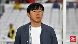 Shin Tae-yong Sempat Tunda Perpanjangan Kontrak, Erick Thohir Ngira Mau Minta Naik Gaji