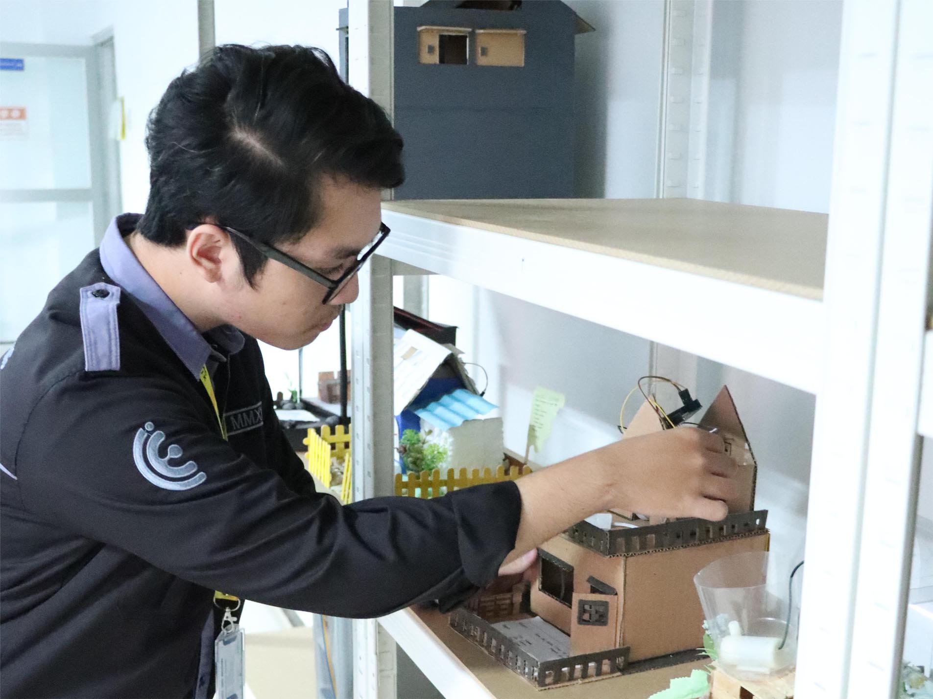 Apa Saja Keuntungan Kuliah Teknik Industri di Bandung dan Bagaimana Sistem Kuliah Kelas Karyawan